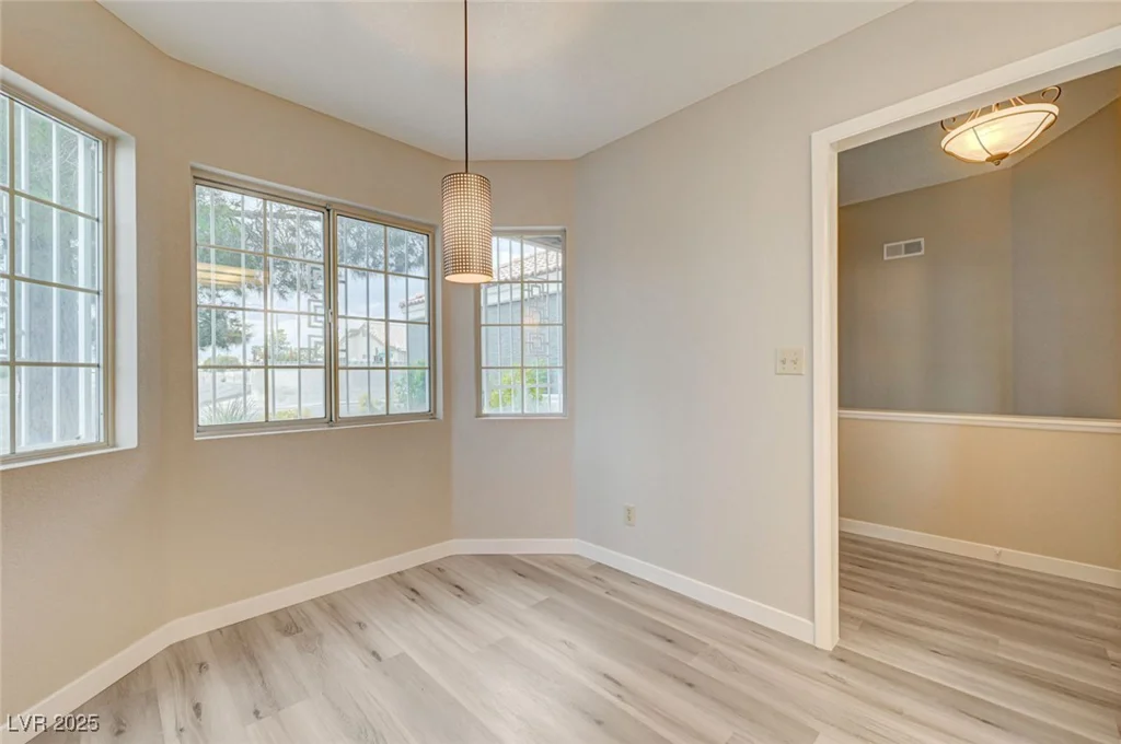 6452 Burlwood, Las Vegas, NV 89108