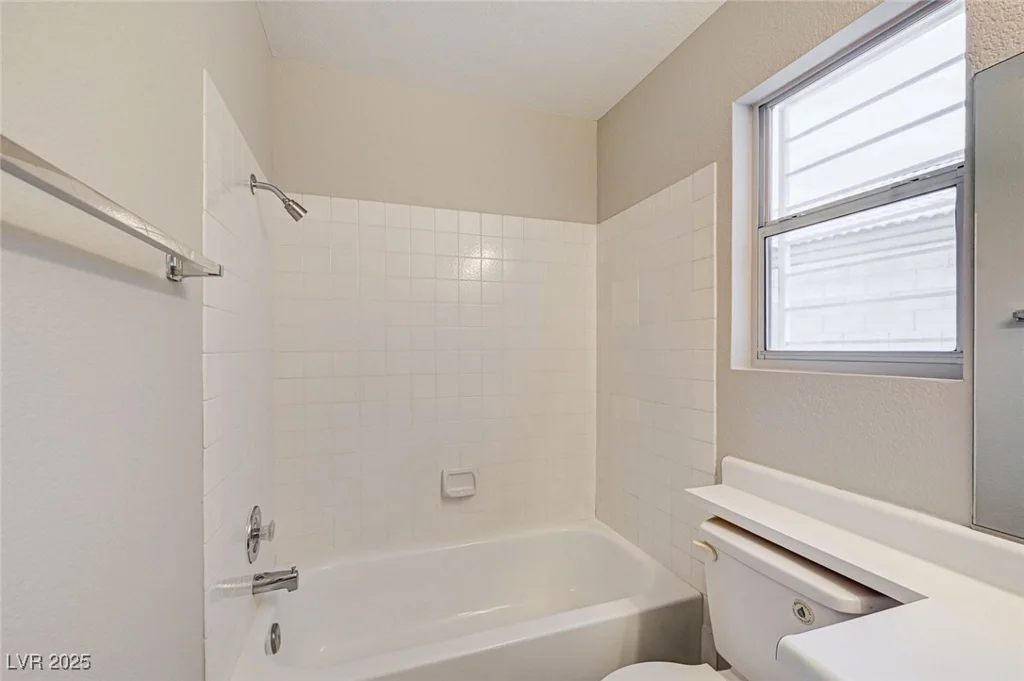 6452 Burlwood, Las Vegas, NV 89108