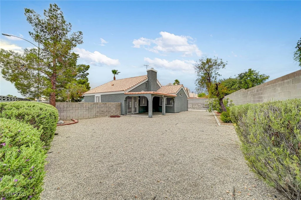 6452 Burlwood, Las Vegas, NV 89108