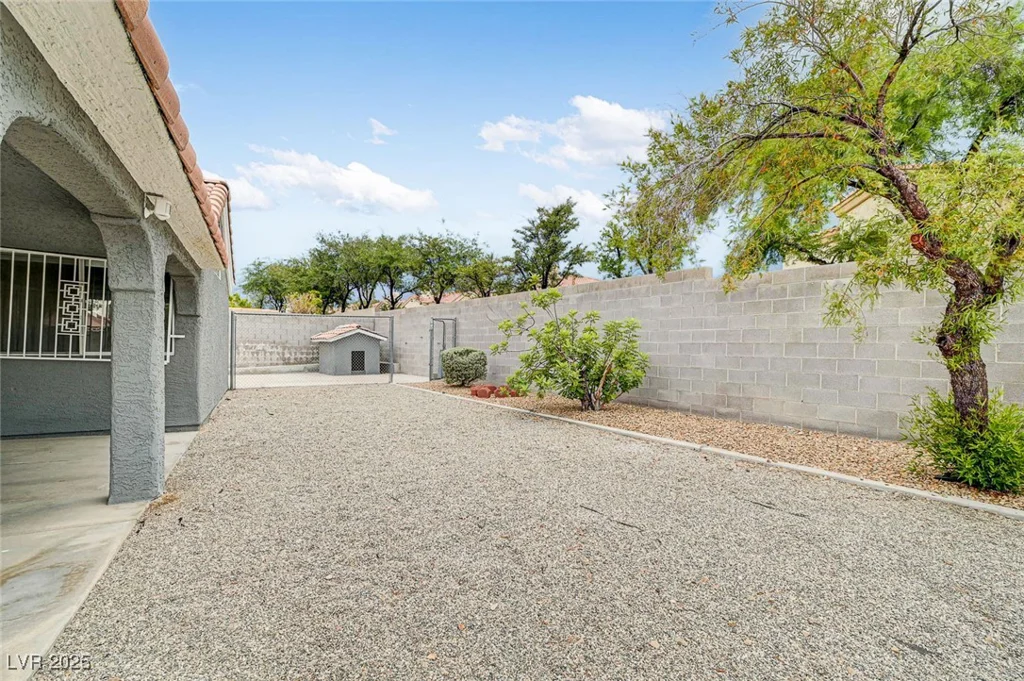 6452 Burlwood, Las Vegas, NV 89108