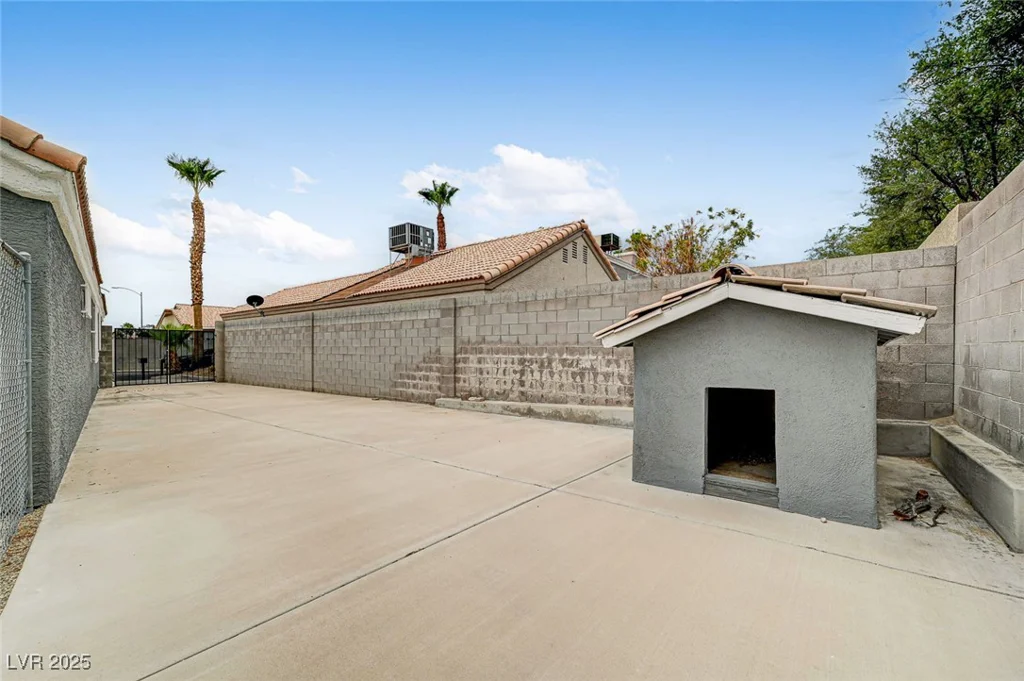 6452 Burlwood, Las Vegas, NV 89108