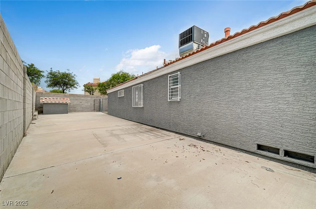 6452 Burlwood, Las Vegas, NV 89108