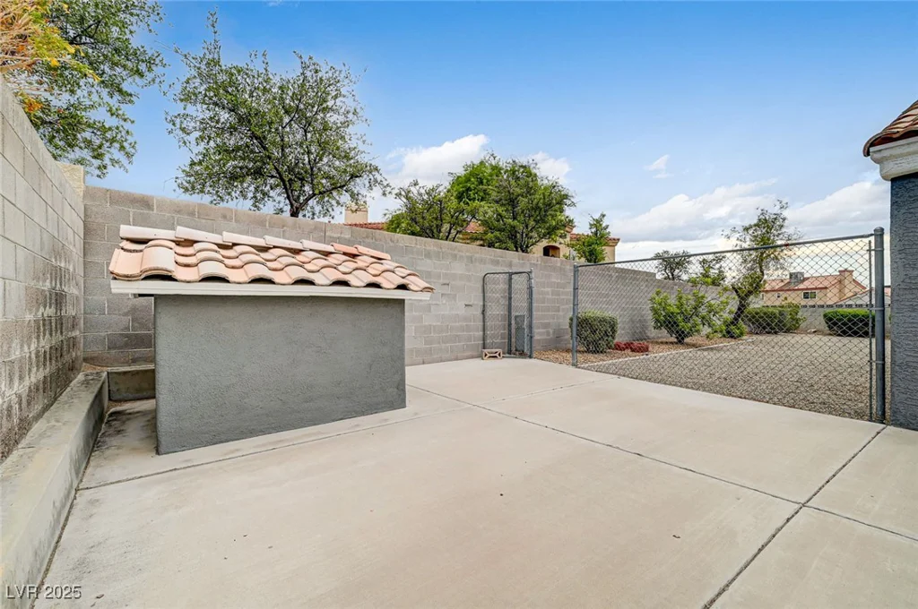 6452 Burlwood, Las Vegas, NV 89108