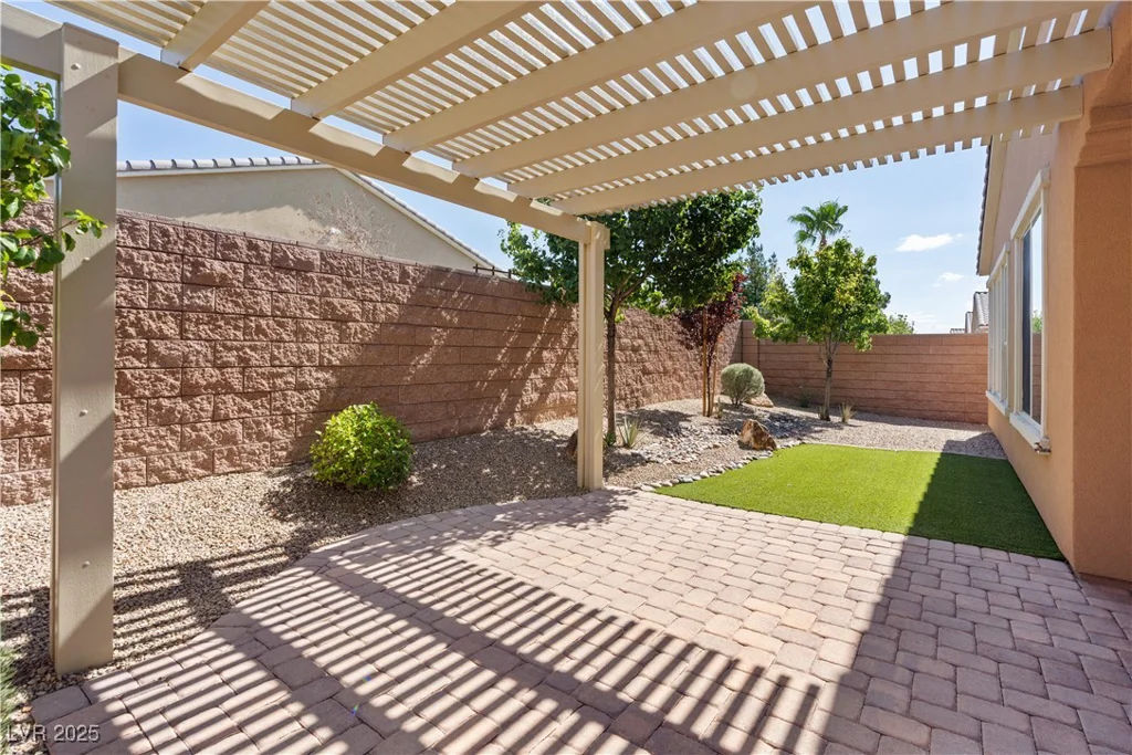 3616 Greenbriar Bluff, North Las Vegas, NV 89081