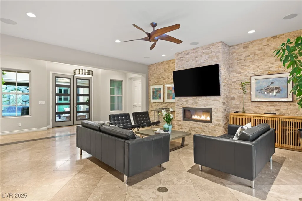 21 GRAND MASTERS, Las Vegas, NV 89141