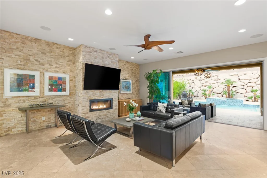 21 GRAND MASTERS, Las Vegas, NV 89141