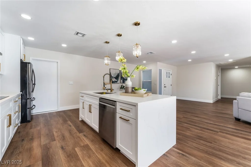 2909 Gilmary, Las Vegas, NV 89102