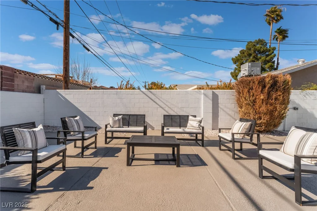 2909 Gilmary, Las Vegas, NV 89102