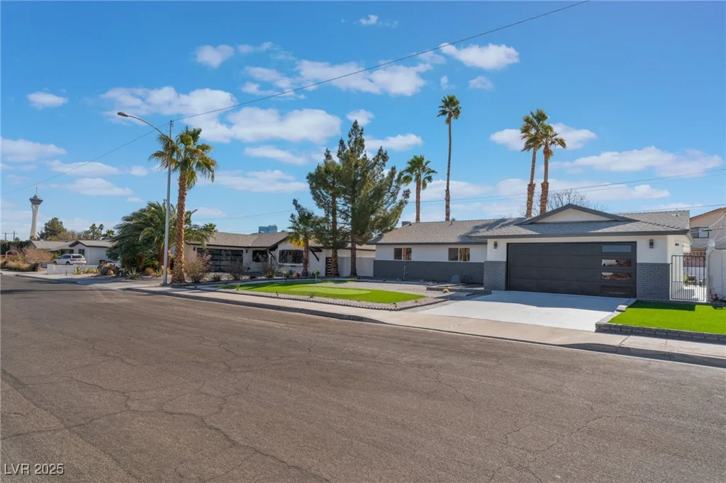 2909 Gilmary, Las Vegas, NV 89102
