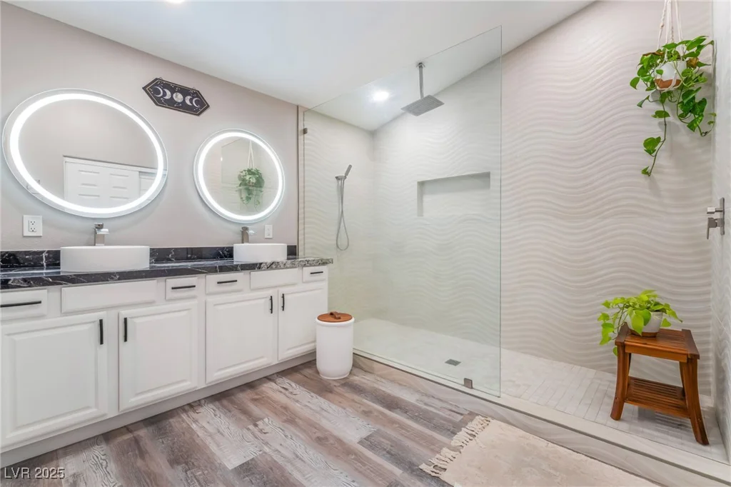 7058 Painted Paradise, Las Vegas, NV 89131