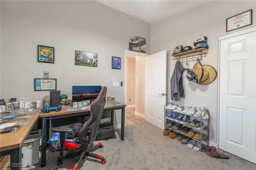 7058 Painted Paradise, Las Vegas, NV 89131