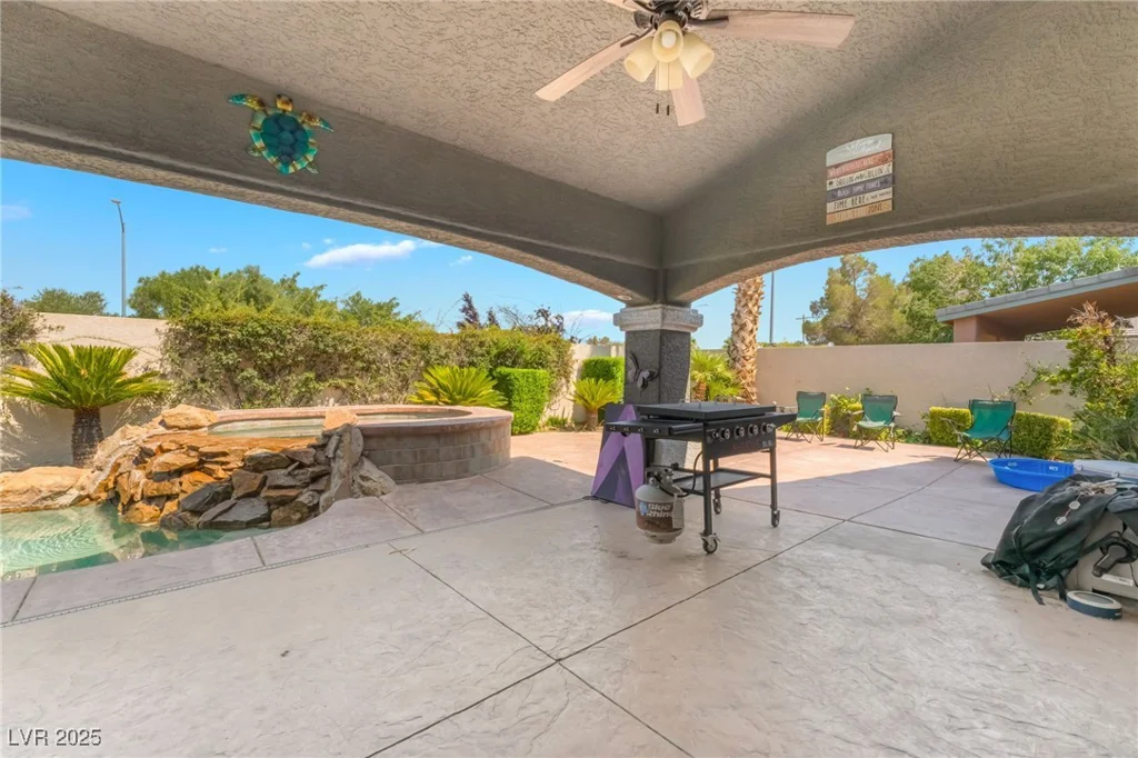 7058 Painted Paradise, Las Vegas, NV 89131