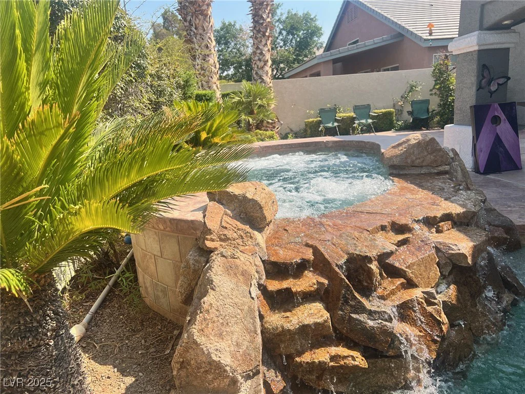 7058 Painted Paradise, Las Vegas, NV 89131