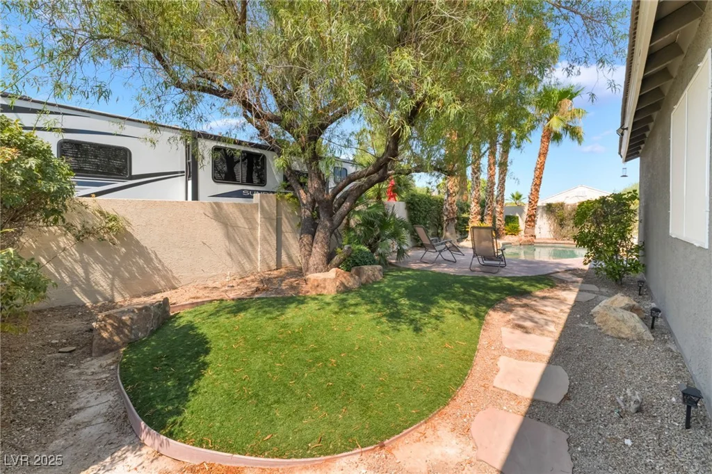 7058 Painted Paradise, Las Vegas, NV 89131