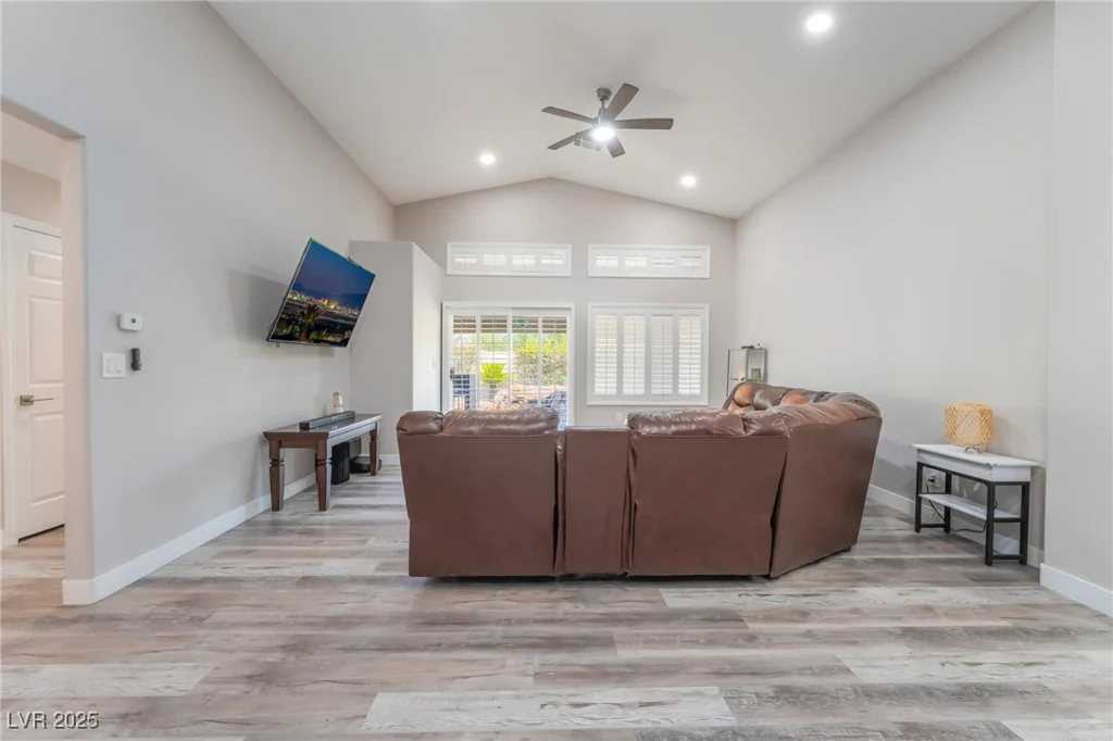 7058 Painted Paradise, Las Vegas, NV 89131