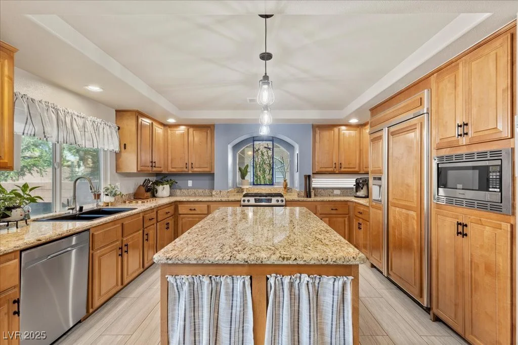 7805 Jacaranda Hill, Las Vegas, NV 89139