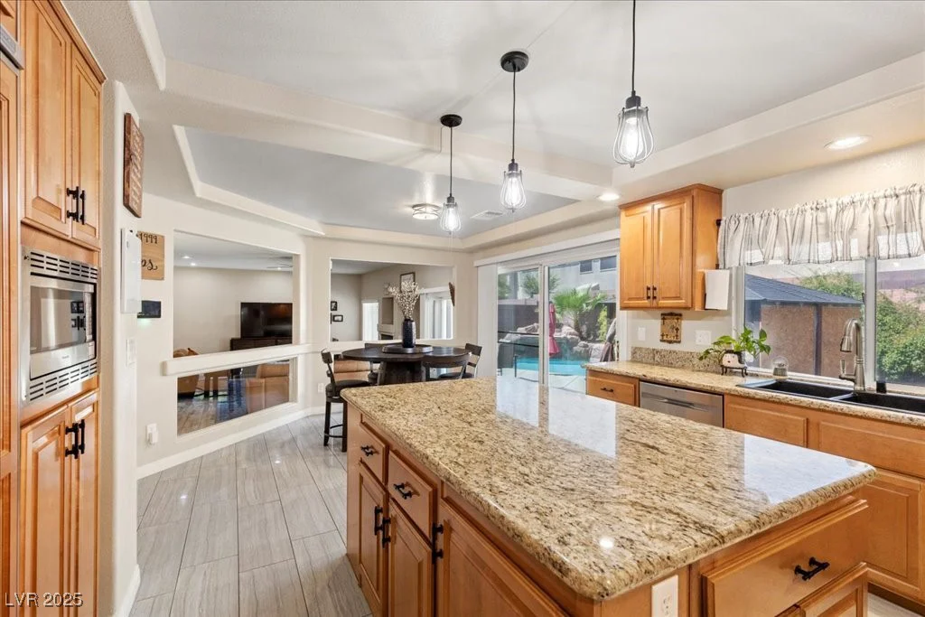 7805 Jacaranda Hill, Las Vegas, NV 89139