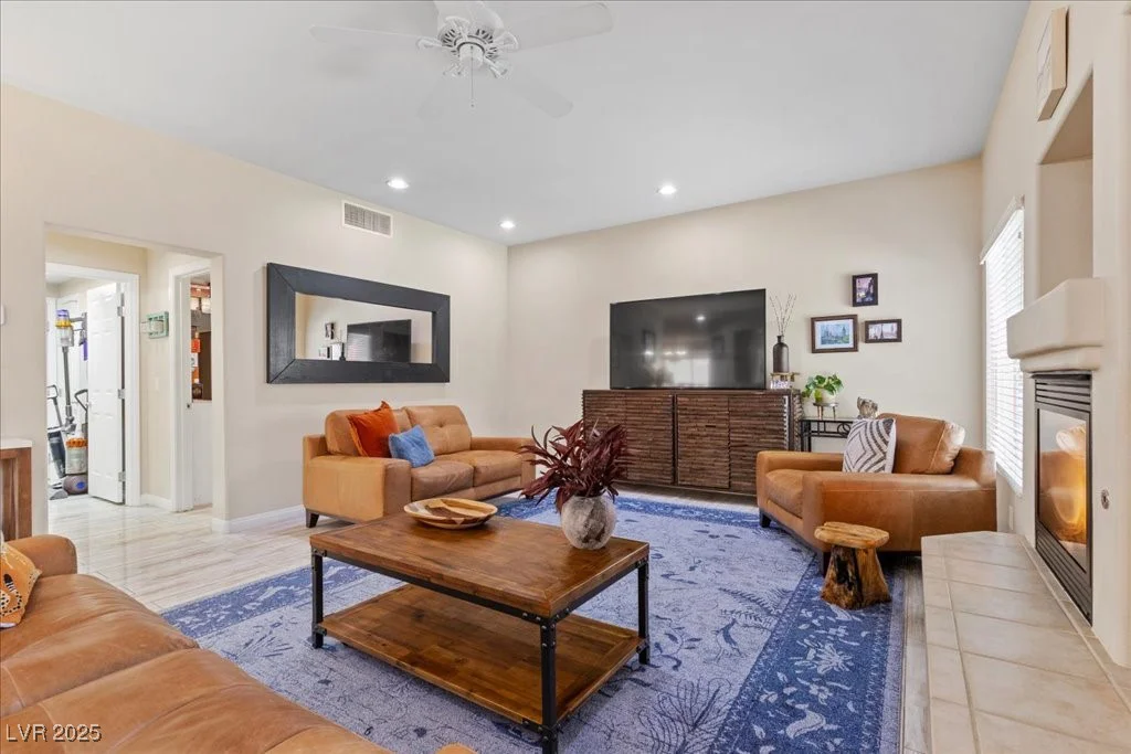 7805 Jacaranda Hill, Las Vegas, NV 89139