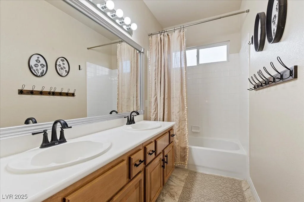 7805 Jacaranda Hill, Las Vegas, NV 89139