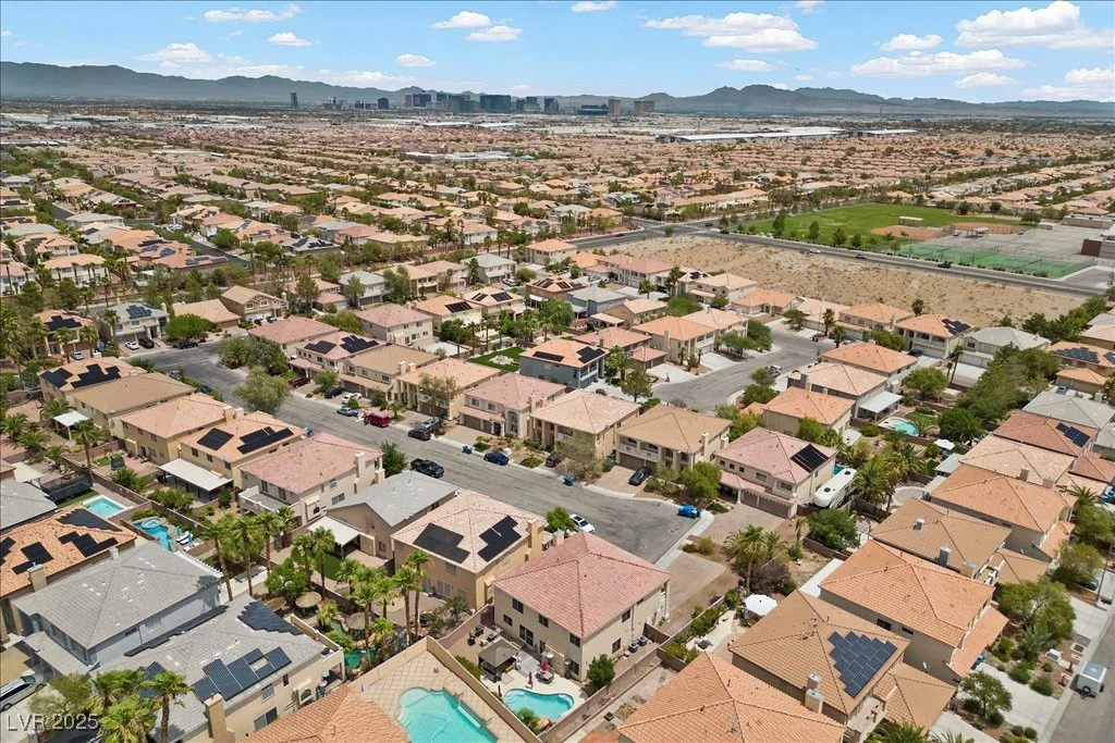7805 Jacaranda Hill, Las Vegas, NV 89139