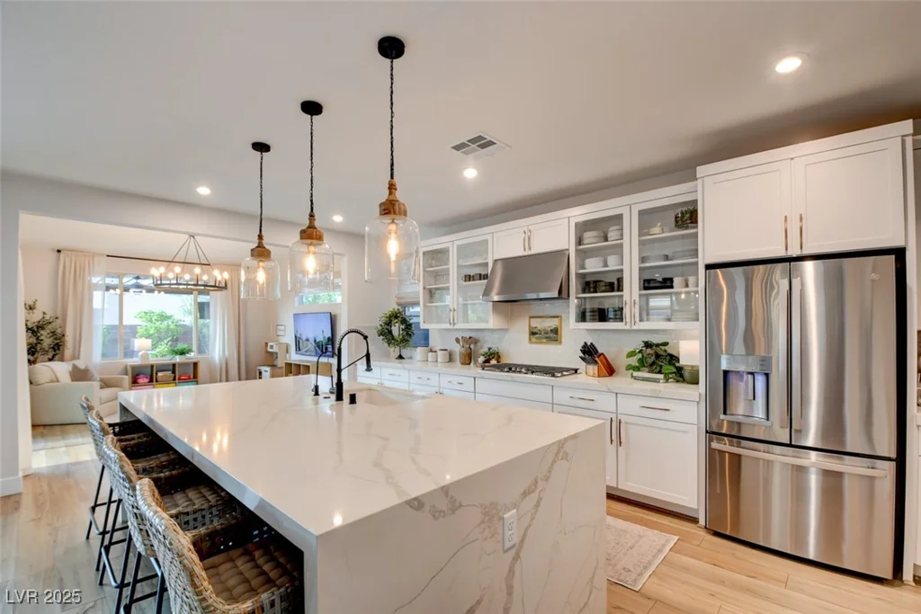 9702 Starlight Ridge, Las Vegas, NV 89148