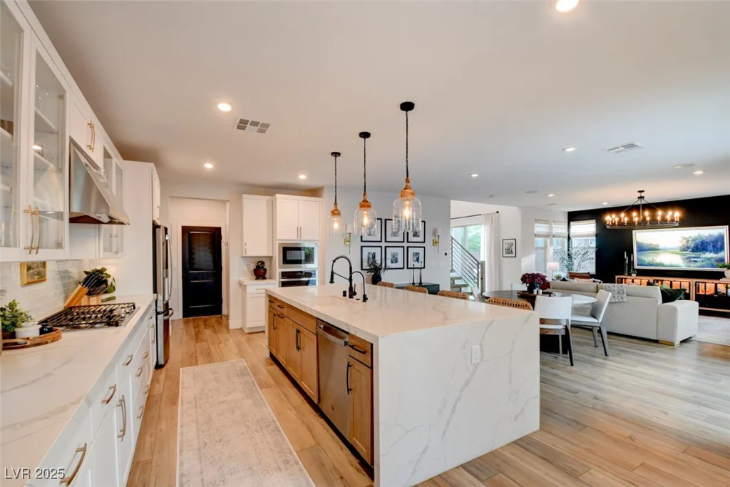9702 Starlight Ridge, Las Vegas, NV 89148