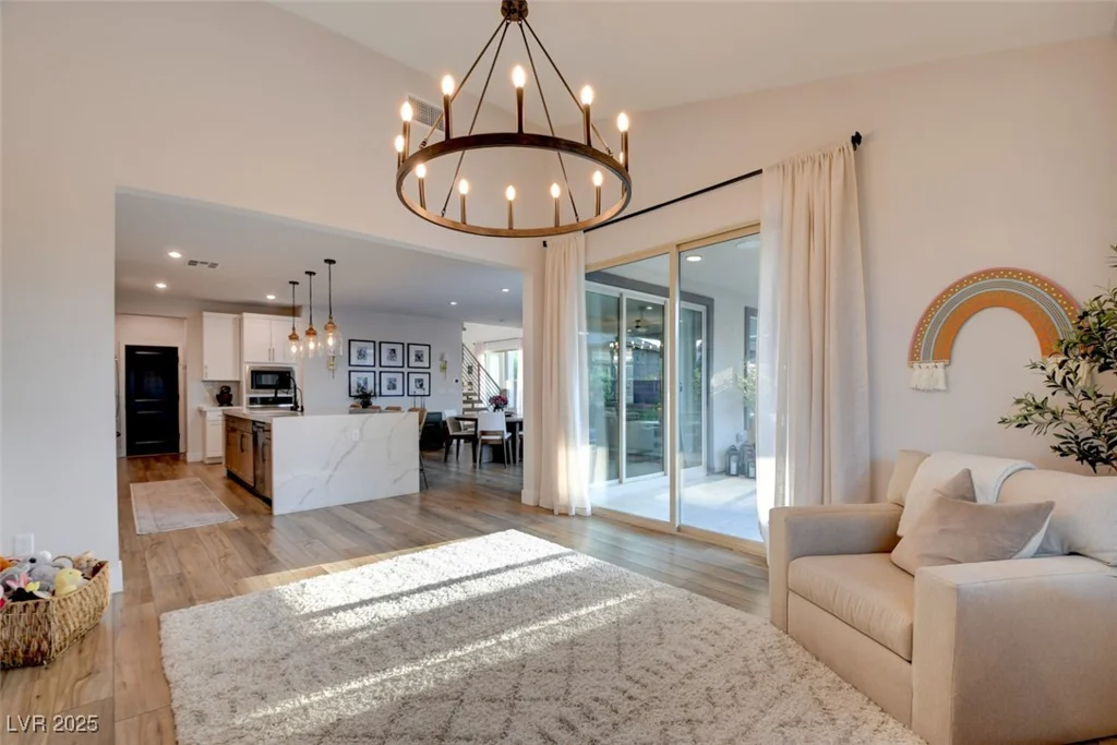 9702 Starlight Ridge, Las Vegas, NV 89148