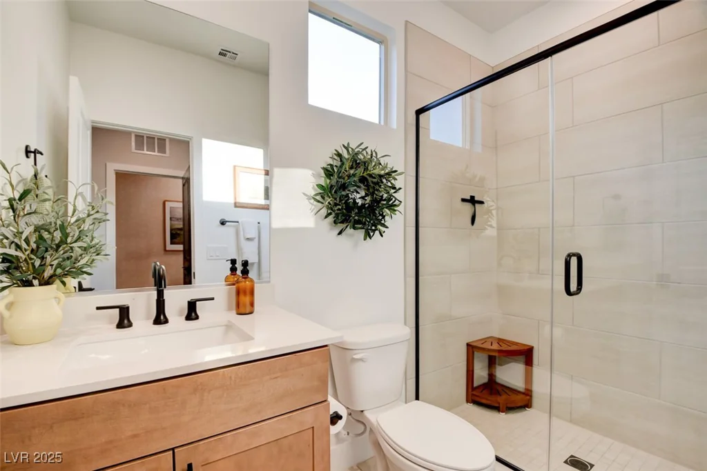 9702 Starlight Ridge, Las Vegas, NV 89148