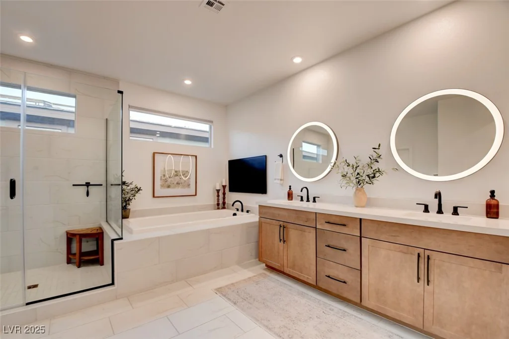 9702 Starlight Ridge, Las Vegas, NV 89148