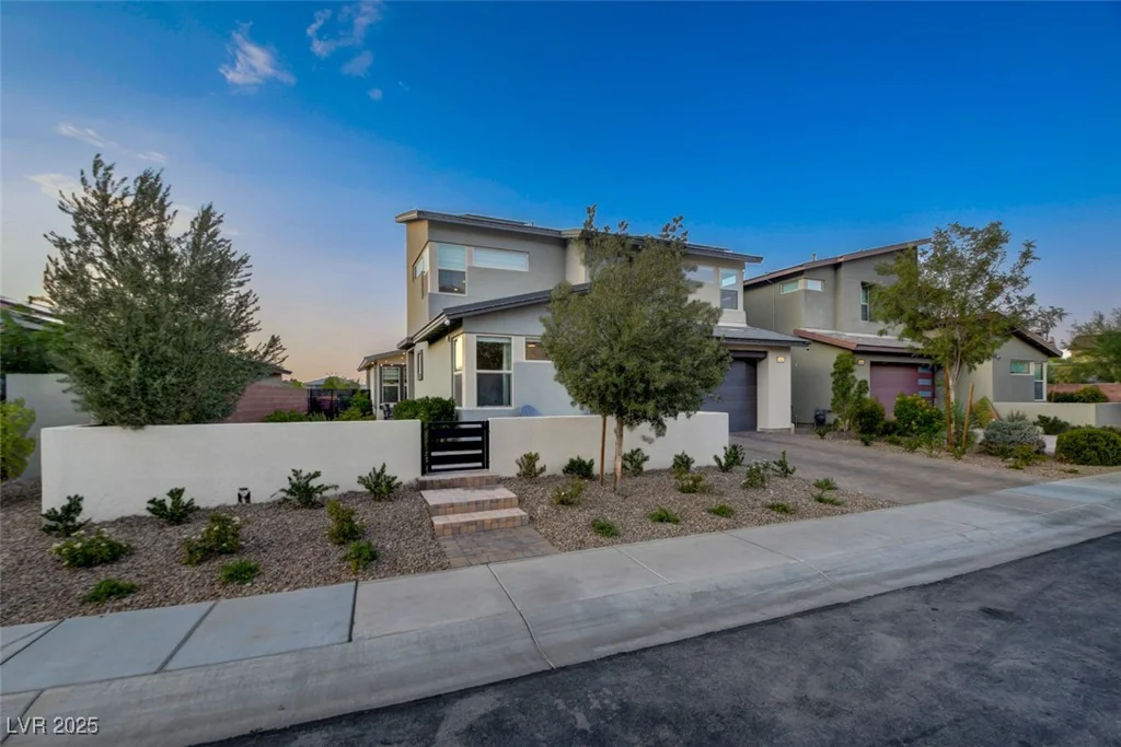 9702 Starlight Ridge, Las Vegas, NV 89148