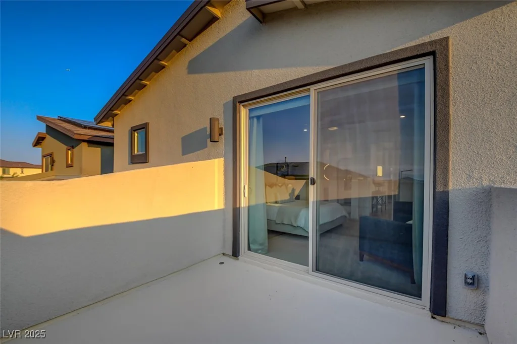 9702 Starlight Ridge, Las Vegas, NV 89148