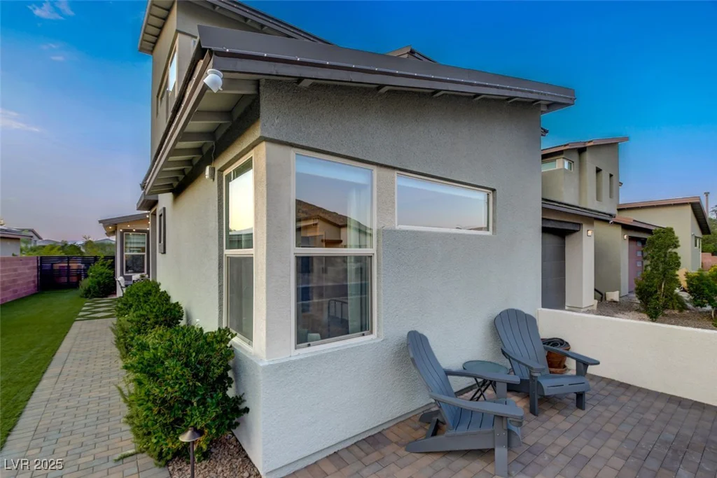 9702 Starlight Ridge, Las Vegas, NV 89148