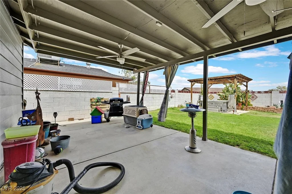 509 Greenhurst, Las Vegas, NV 89145
