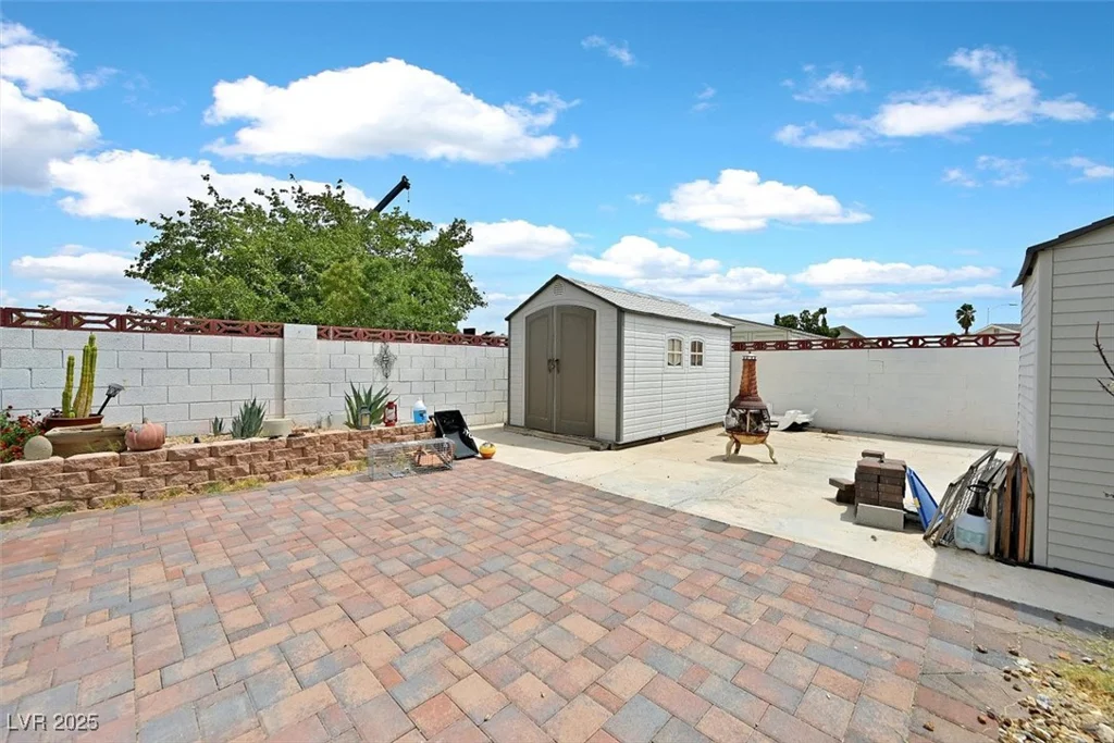 509 Greenhurst, Las Vegas, NV 89145