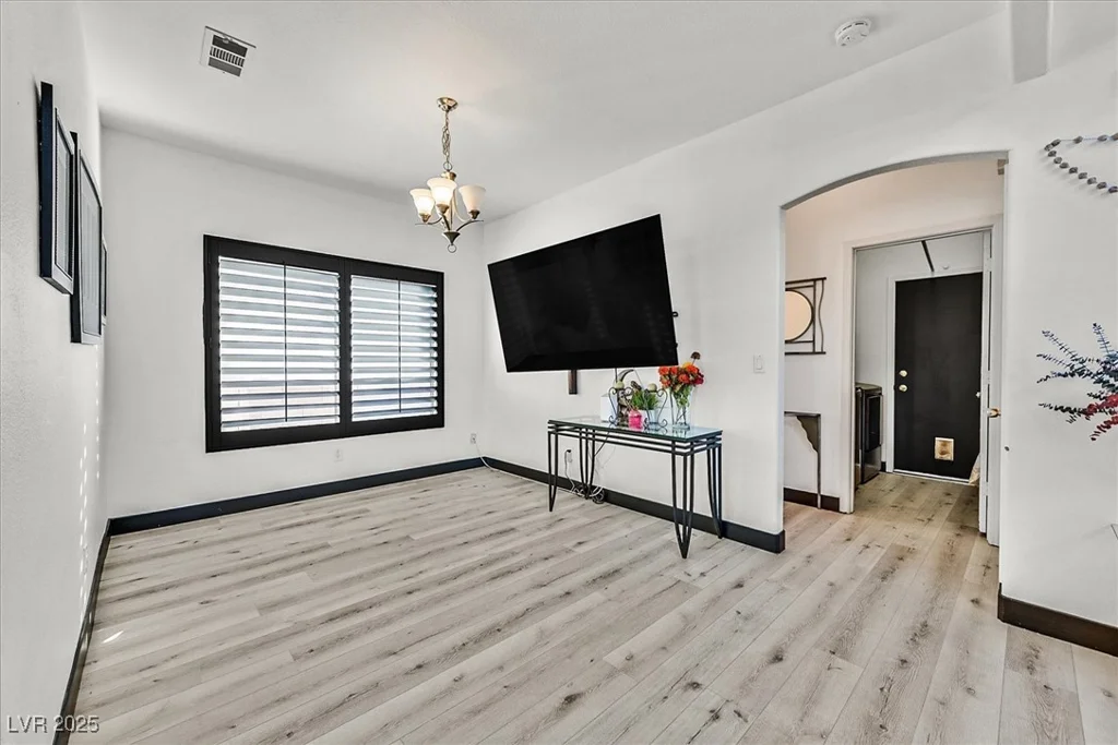 3738 Falcon Springs, Las Vegas, NV 89147