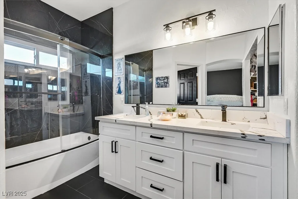 3738 Falcon Springs, Las Vegas, NV 89147
