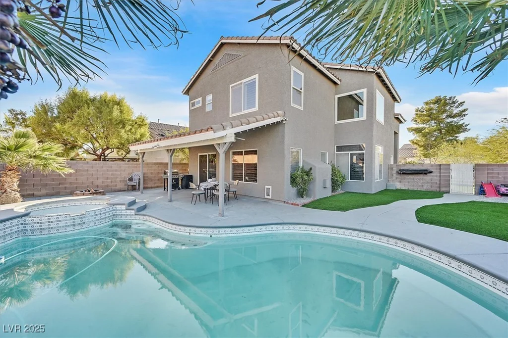 3738 Falcon Springs, Las Vegas, NV 89147