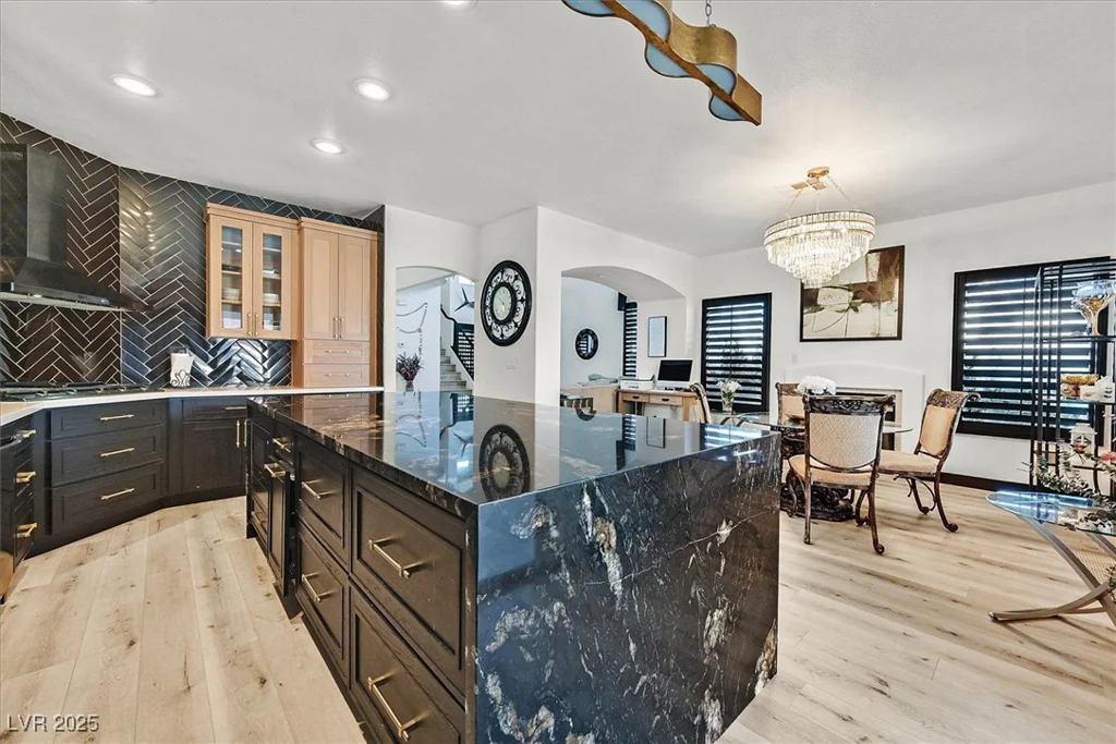 3738 Falcon Springs, Las Vegas, NV 89147
