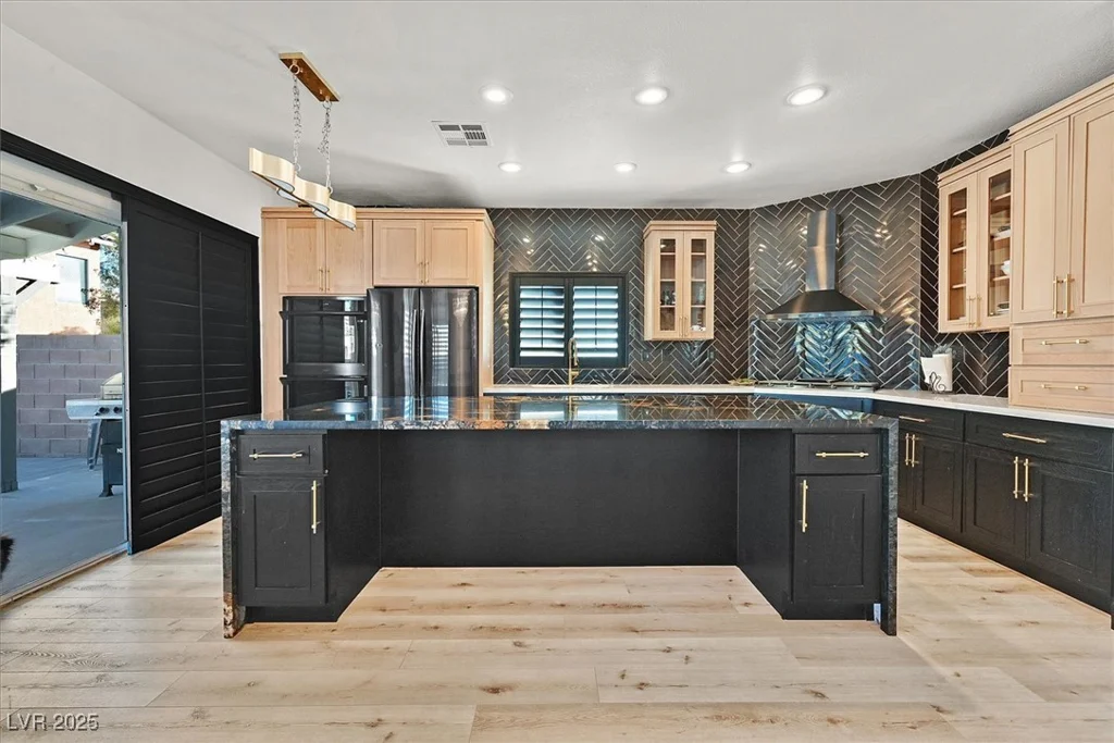 3738 Falcon Springs, Las Vegas, NV 89147
