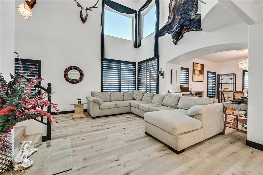 3738 Falcon Springs, Las Vegas, NV 89147