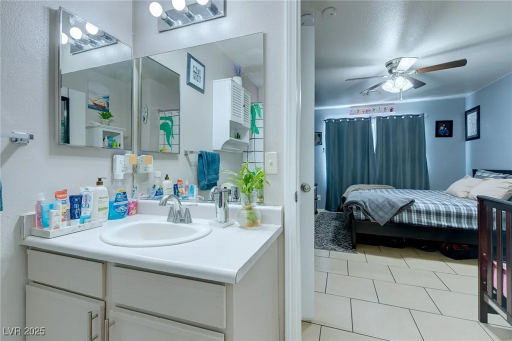 1682 Lamont, Las Vegas, NV 89115