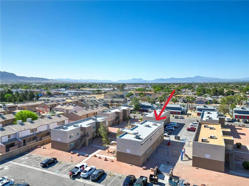 1682 Lamont, Las Vegas, NV 89115