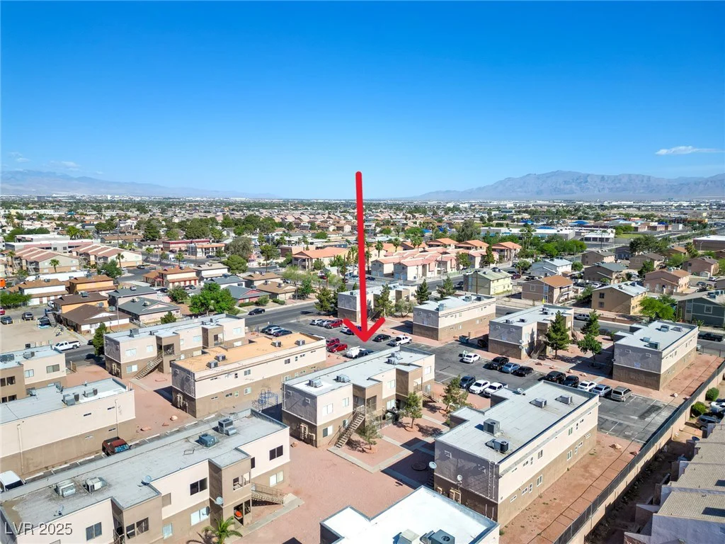 1682 Lamont, Las Vegas, NV 89115