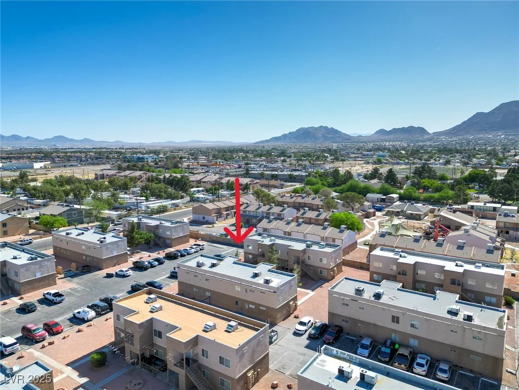 1682 Lamont, Las Vegas, NV 89115