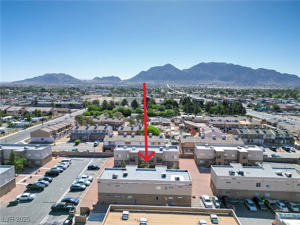 1682 Lamont, Las Vegas, NV 89115