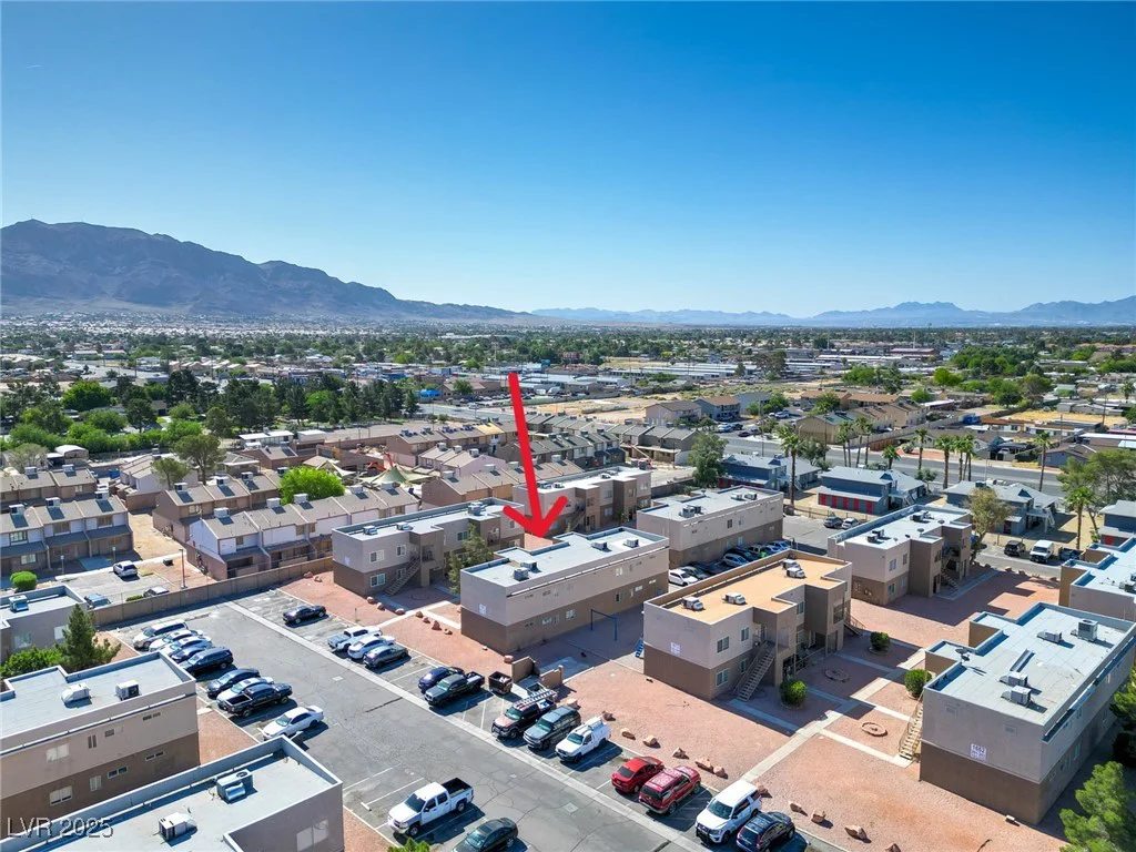 1682 Lamont, Las Vegas, NV 89115