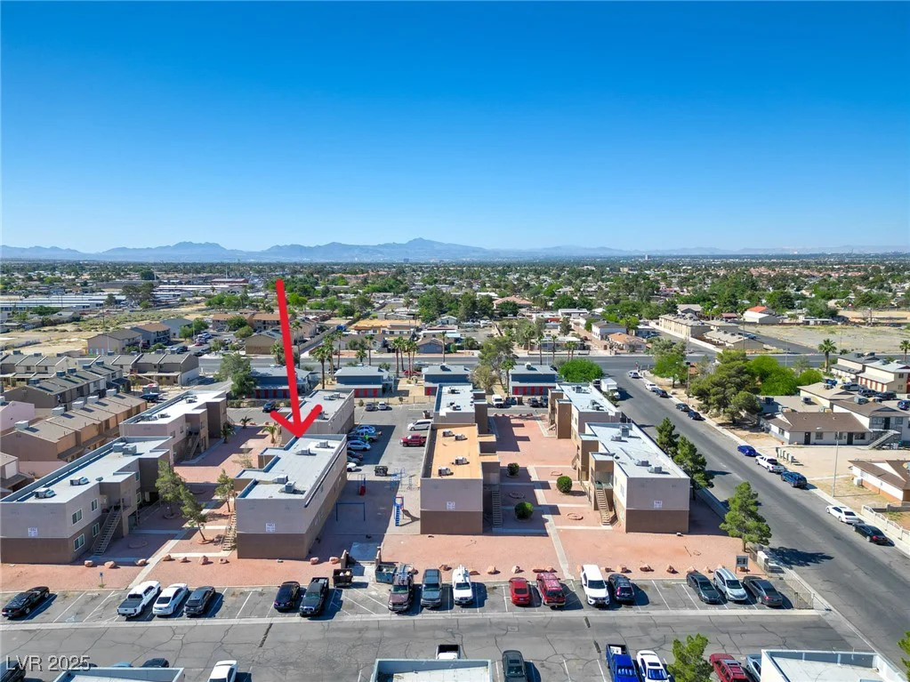 1682 Lamont, Las Vegas, NV 89115