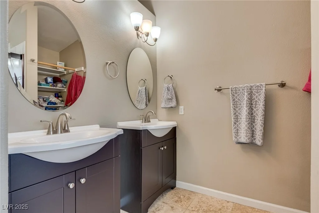 8229 Golf Club, Las Vegas, NV 89145