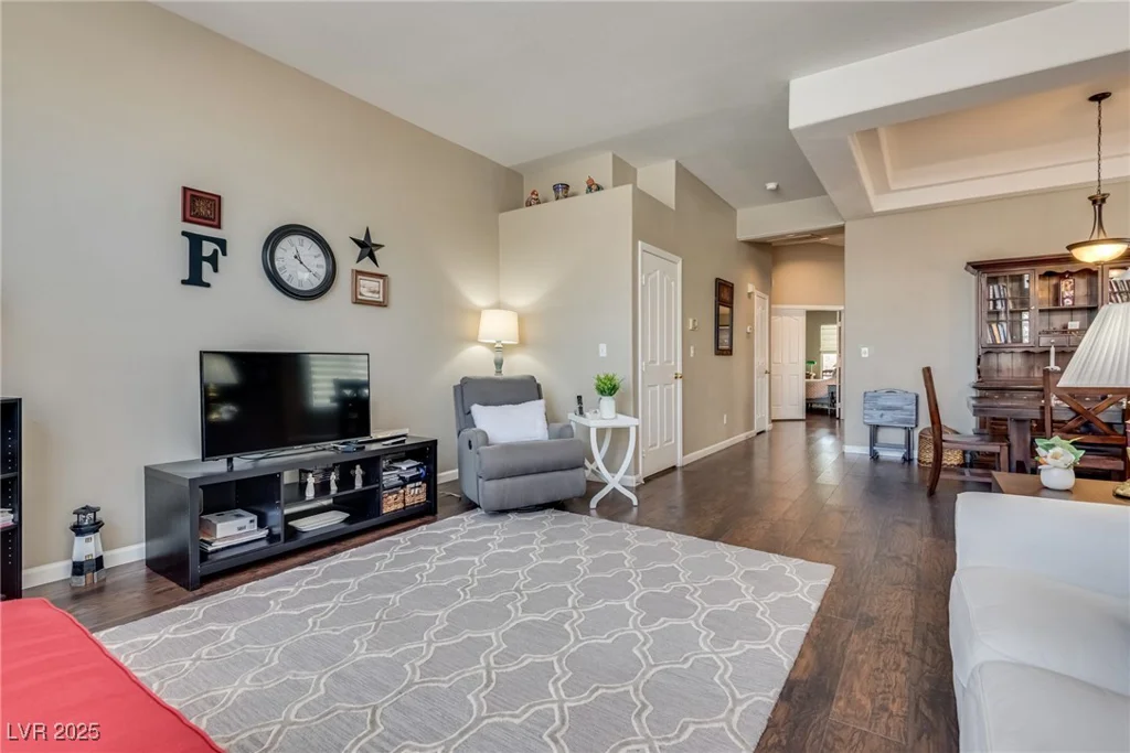8229 Golf Club, Las Vegas, NV 89145