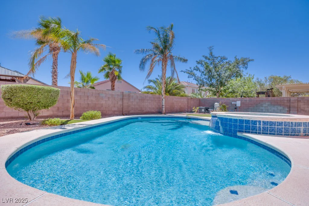 178 Thunder Plains, Henderson, NV 89012